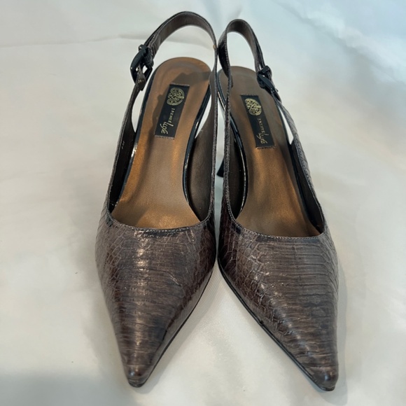 J. Renee Luxe Chestnut Brown Rosa Belly Snake 8M Heels *NWT* - Picture 2 of 5